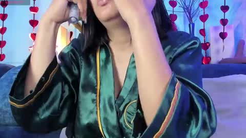 Snapshot of elizabeth_vonsweet chatting on February 2026 12:32:01 PM Eli online show from February 2026 12:32:01 PM