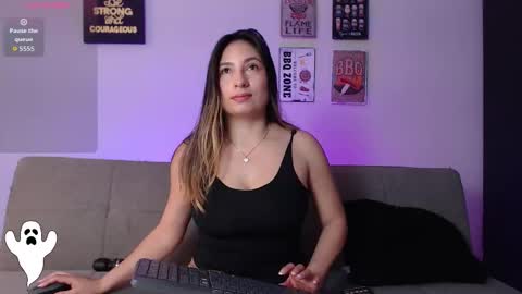 Elizabeth bolt    online show from October 2025 03:43:01 PM