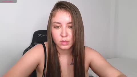 Snapshot of elizabethliones01 chatting on December 2024 11:45:02 PM instgram aly leiv17 ---- Im model-independent online show from December 2024 11:45:02 PM
