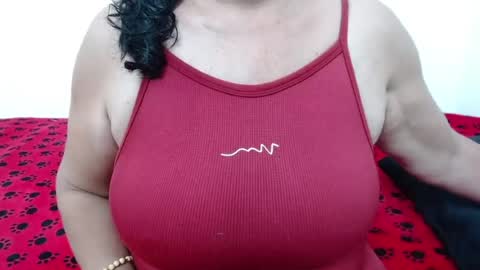 ElizabethMiler online show from July 2026 11:00:01 PM