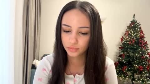 Snapshot of elizabethrabin chatting on January 2026 09:37:02 AM Mia online show from January 2026 09:37:02 AM