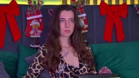 Elizabet online show from January 2025 04:20:01 PM