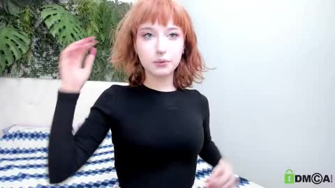 Snapshot of elizanik chatting on September 2025 09:40:02 PM Eliza online show from September 2025 09:40:02 PM