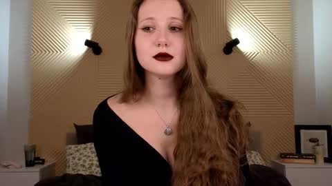 Snapshot of elizavetta_miller chatting on September 2025 03:45:01 PM Lisa  online show from September 2025 03:45:01 PM