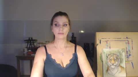 Eliekind online show from February 2025 02:01:01 PM