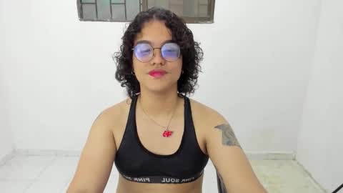 Diana online show from December 2025 06:25:01 PM