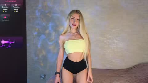 Snapshot of ella__sweety chatting on February 2026 12:12:01 AM Ella online show from February 2026 12:12:01 AM