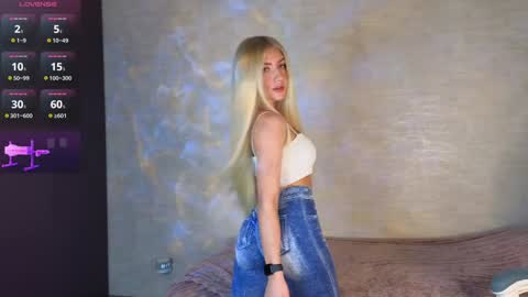 Snapshot of ella__sweety chatting on February 2026 12:30:02 AM Ella online show from February 2026 12:30:02 AM