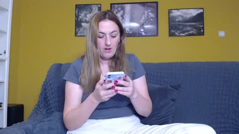 Snapshot of ella_max_live chatting on February 2025 06:22:02 AM Ella  Max online show from February 2025 06:22:02 AM