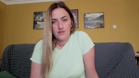 Snapshot of ella_max_live chatting on September 2025 05:41:01 AM Ella  Max online show from September 2025 05:41:01 AM