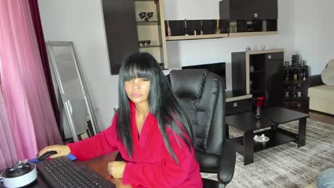 Ella online show from April 2026 08:26:01 AM