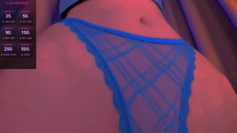 ellaamber online show from November 2025 01:19:02 AM