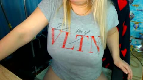  IsaBella  online show from December 2025 09:54:01 PM