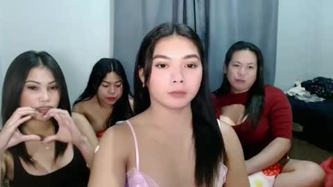 Snapshot of ellah_raj chatting on February 2026 06:39:02 AM ELLAH online show from February 2026 06:39:02 AM