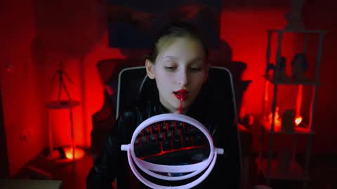 Snapshot of ellahorton chatting on February 2025 05:56:01 AM Ella online show from February 2025 05:56:01 AM