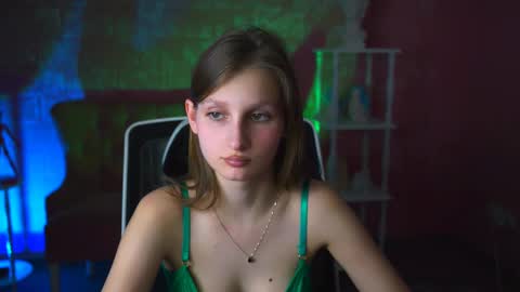 Snapshot of ellahorton chatting on March 2025 01:18:01 PM Ella online show from March 2025 01:18:01 PM