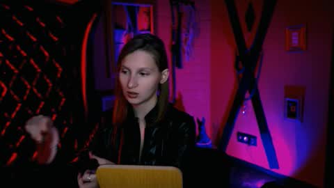 Snapshot of ellahorton chatting on October 2025 08:51:02 AM Ella online show from October 2025 08:51:02 AM