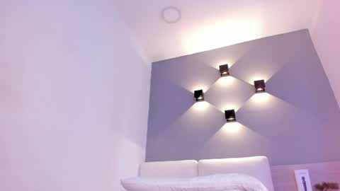 Ella online show from January 2025 10:56:01 AM