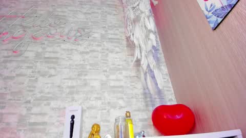 Ella online show from February 2025 09:44:02 AM