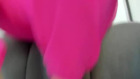 Ella online show from December 2025 11:41:02 AM