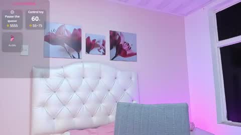 ellarosee_ online show from February 2025 07:47:02 PM