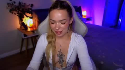Ella online show from August 2026 09:04:01 AM