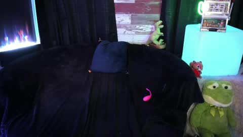 ELLE online show from March 2026 07:17:01 PM