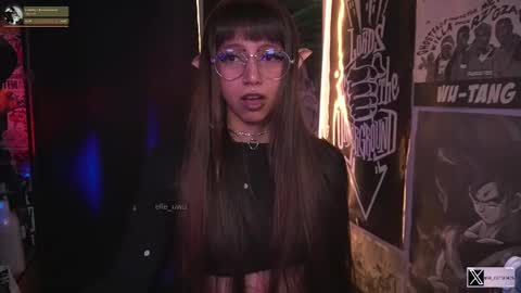 Snapshot of elle_uwu chatting on November 2025 07:26:01 PM follow me on instagram . online show from November 2025 07:26:01 PM