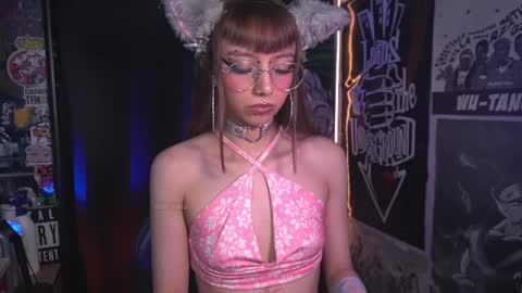 follow me on instagram .    online show from April 2026 04:33:02 PM