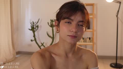 Linda Restrepo online show from January 2025 09:50:01 PM