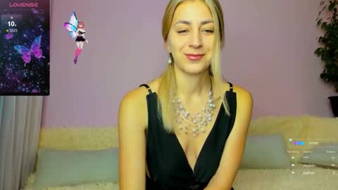 Snapshot of ellen_ross chatting on September 2025 03:56:01 AM Ellen online show from September 2025 03:56:01 AM