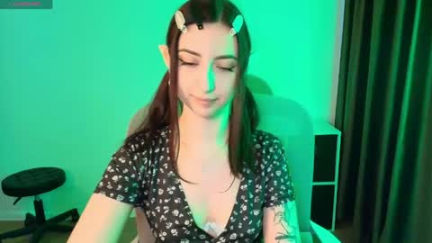 Snapshot of ellfkiss chatting on May 2026 02:12:01 PM alice online show from May 2026 02:12:01 PM