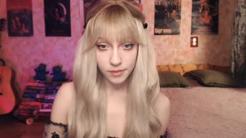 ellie_friendly online show from February 2025 11:26:01 PM