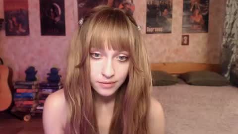 ellie_friendly online show from July 2026 12:32:02 AM