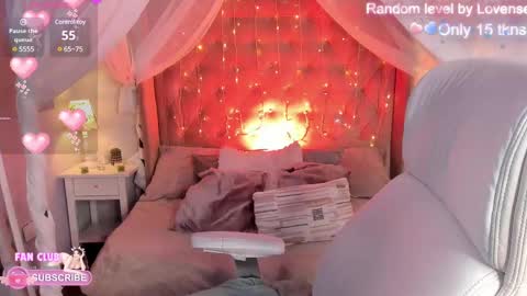Snapshot of ellie_jhonson_ chatting on March 2025 05:43:02 PM  Ellie Jhonson  online show from March 2025 05:43:02 PM