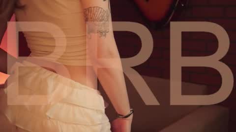 elliecutes online show from October 2025 07:56:01 AM