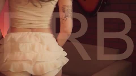 Snapshot of elliecutes chatting on February 2026 07:40:01 AM elliecutes online show from February 2026 07:40:01 AM