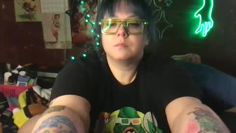 Snapshot of ellielouise11 chatting on February 2025 01:20:01 AM Ellie Louise online show from February 2025 01:20:01 AM