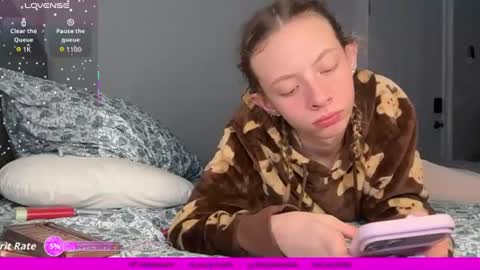 ellie online show from June 2026 04:50:02 AM