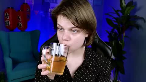 elliemurler online show from October 2025 09:07:01 AM