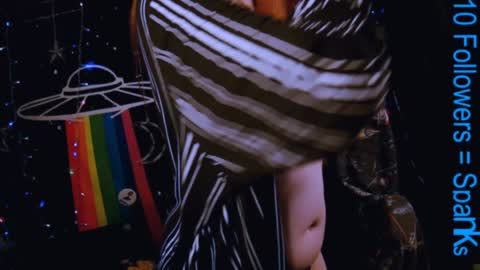 Snapshot of ellieobey chatting on December 2024 06:24:02 AM Ellie online show from December 2024 06:24:02 AM