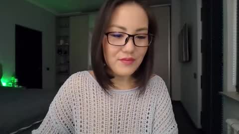 Snapshot of elliesoft chatting on September 2025 07:44:01 AM elliesoft online show from September 2025 07:44:01 AM