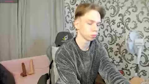 elliot_mars_ online show from October 2025 06:05:02 PM