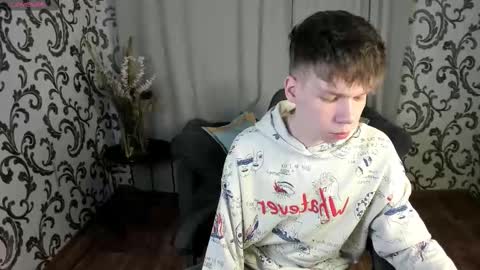 elliot_mars_ online show from October 2025 05:57:01 PM