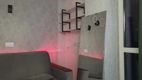 elliot_muscle04 online show from November 2025 04:40:01 PM