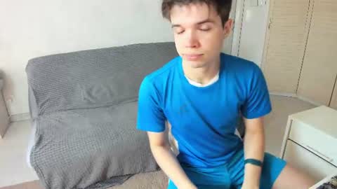 elliot_winki online show from August 2026 05:22:01 PM