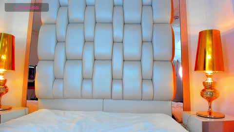 E L L I O T    V E L E Z online show from January 2025 01:11:02 AM