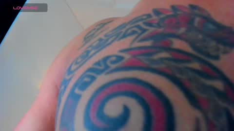 E L L I O T    V E L E Z online show from February 2025 08:59:02 PM