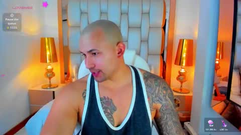 E L L I O T    V E L E Z online show from January 2026 08:12:01 PM