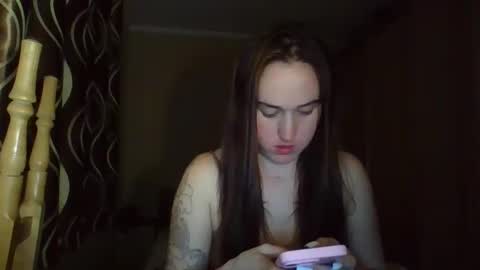 Snapshot of elliza_snow chatting on April 2026 11:05:01 PM Eliza online show from April 2026 11:05:01 PM